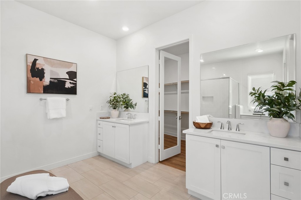 131 Sash Property Photo 24