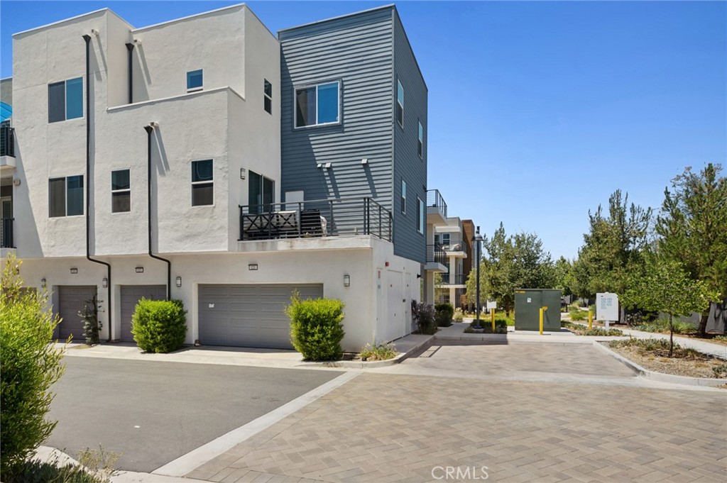 131 Sash Property Photo 37