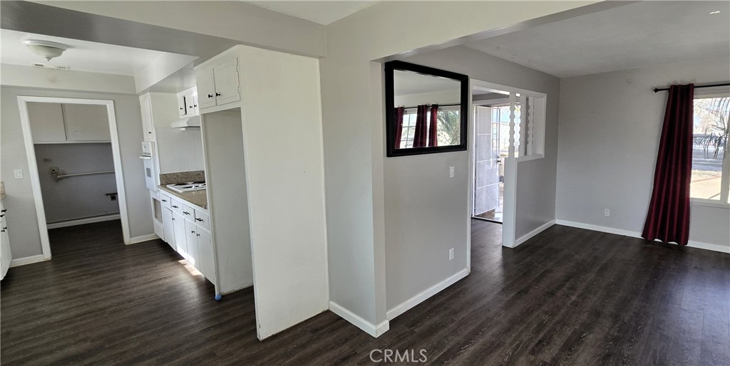 14411 Willow Property Photo 3