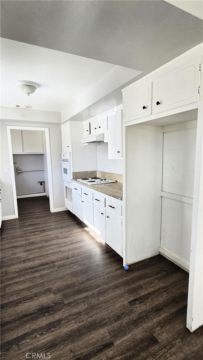 14411 Willow Property Photo 4