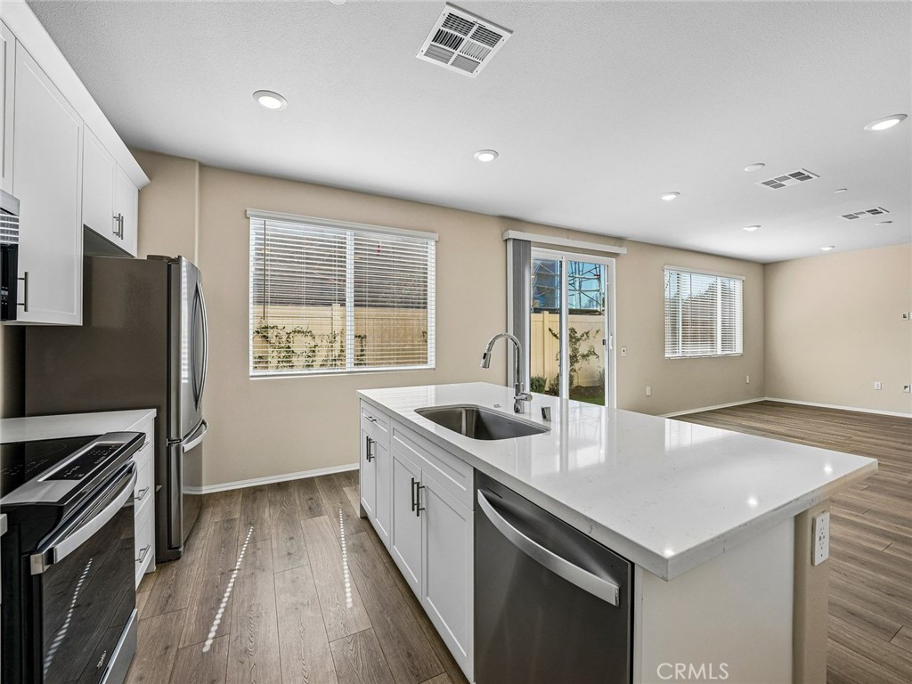 1943 Limetta Lane Property Photo 7