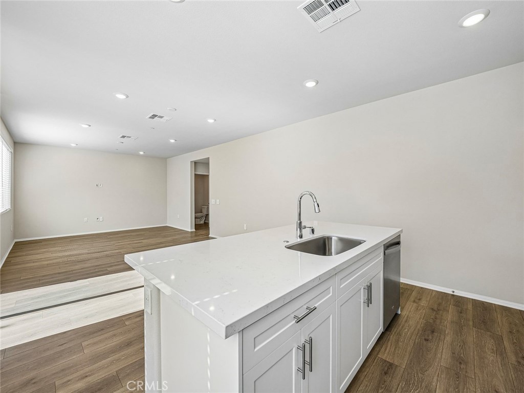 1943 Limetta Lane Property Photo 13
