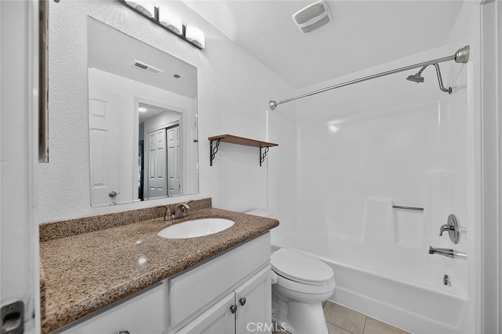 720 W 4th 318 Property Photo 38