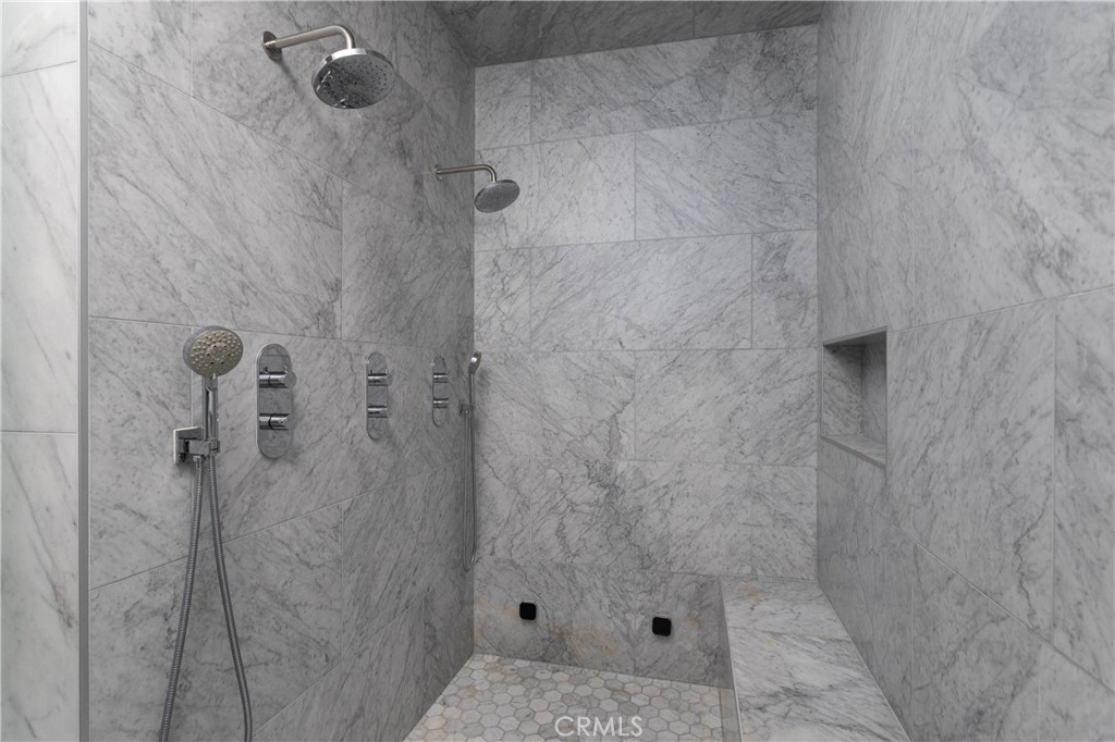 11236 Amberdale Drive Property Photo 14