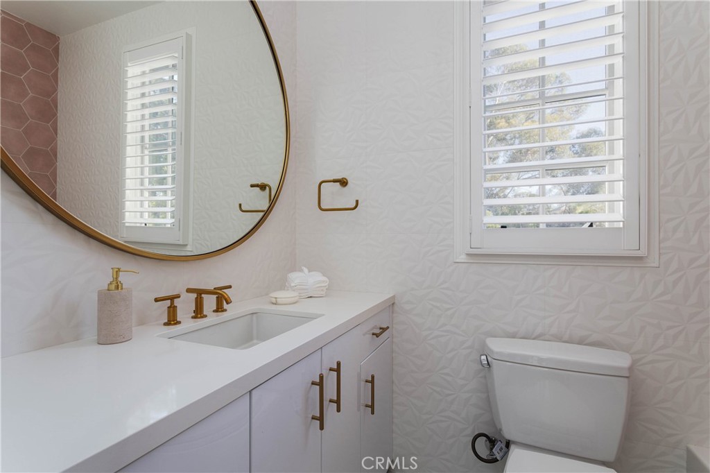 11236 Amberdale Drive Property Photo 24