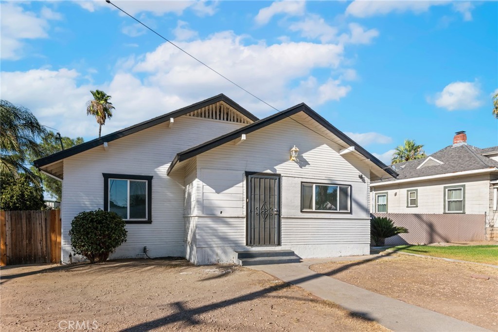 3029 Cridge Street Property Photo