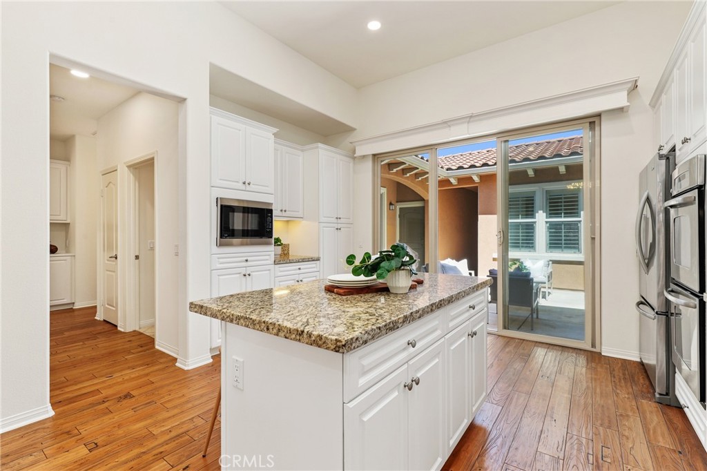 31 Roycroft Property Photo 10