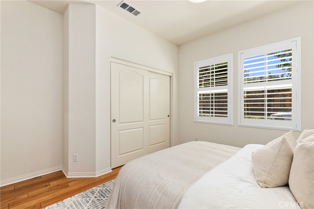 31 Roycroft Property Photo 16