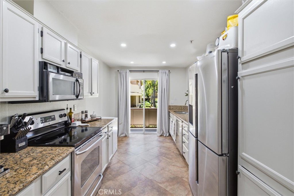 5360 Silver Canyon Road 8a Property Photo 10