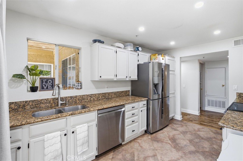 5360 Silver Canyon Road 8a Property Photo 13