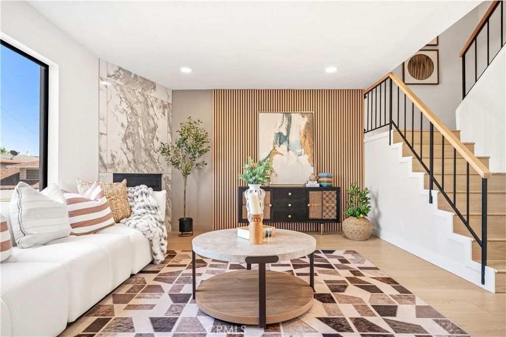 1805 Vine F Property Photo 1