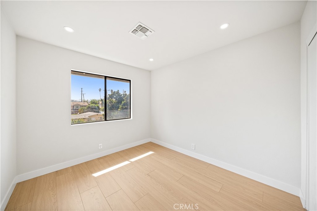 1805 Vine F Property Photo 16