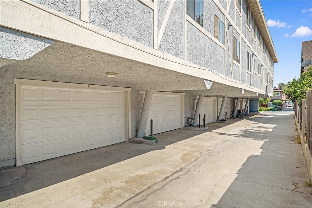 1805 Vine F Property Photo 22