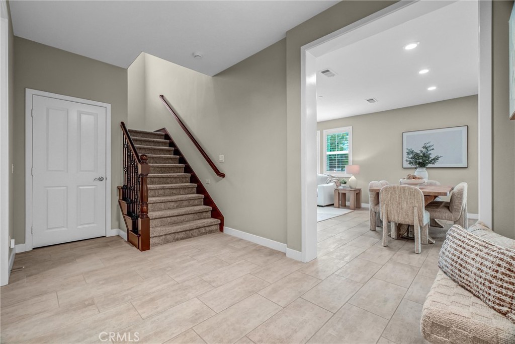 264 Cultivate Property Photo 2