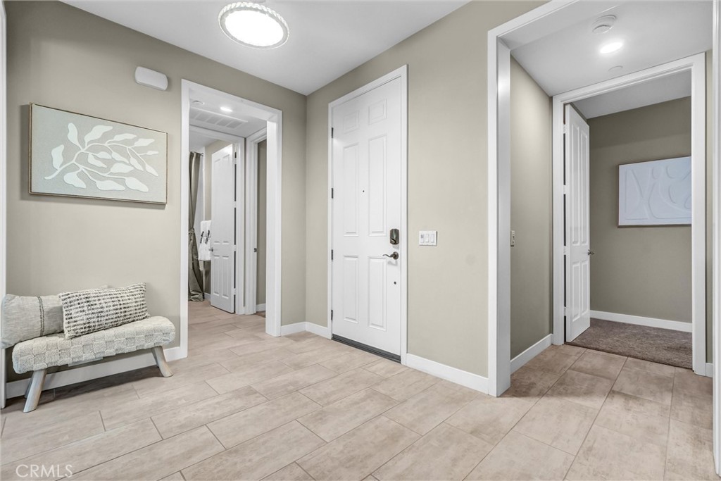 264 Cultivate Property Photo 3