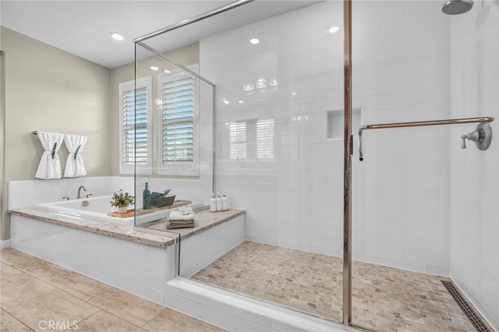 264 Cultivate Property Photo 17