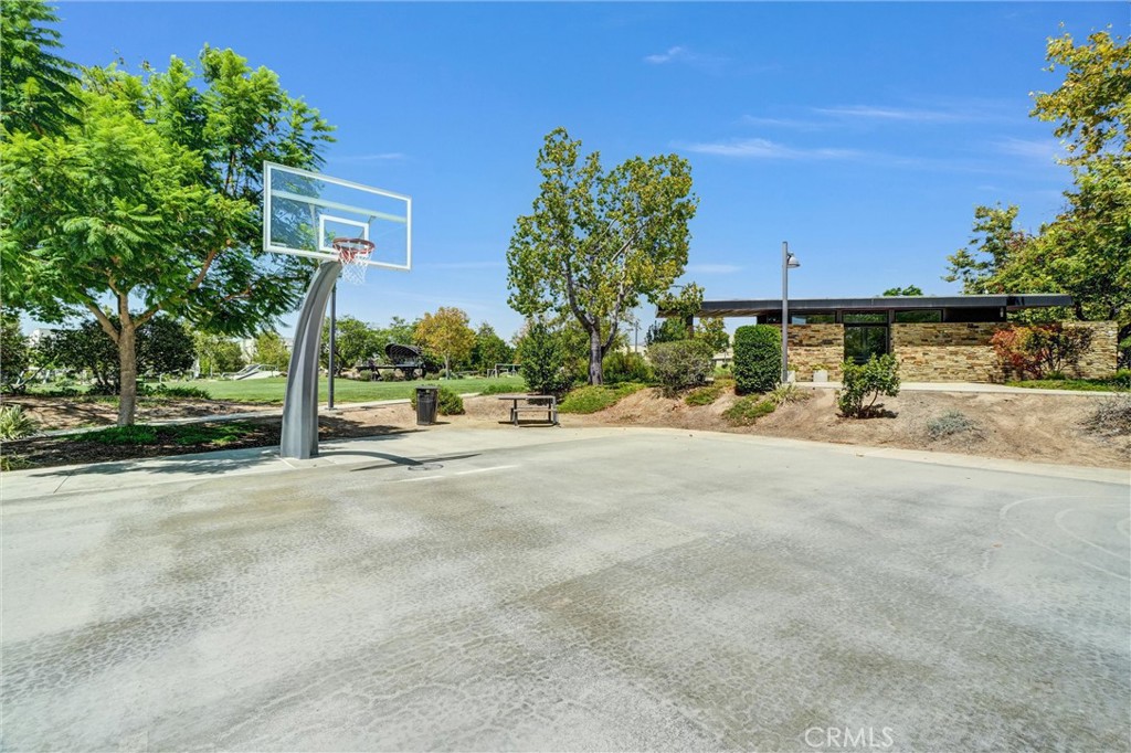 264 Cultivate Property Photo 34
