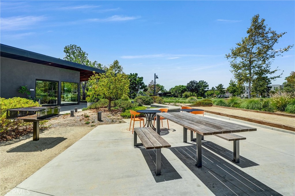 264 Cultivate Property Photo 35