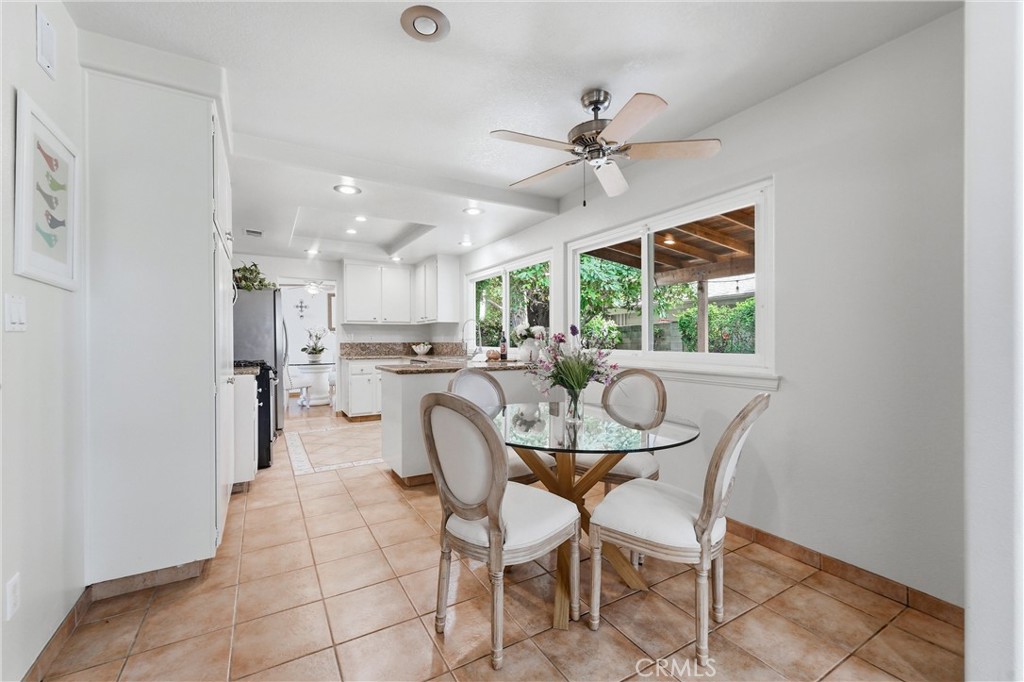 5872 Meadowbrook Drive Property Photo 16