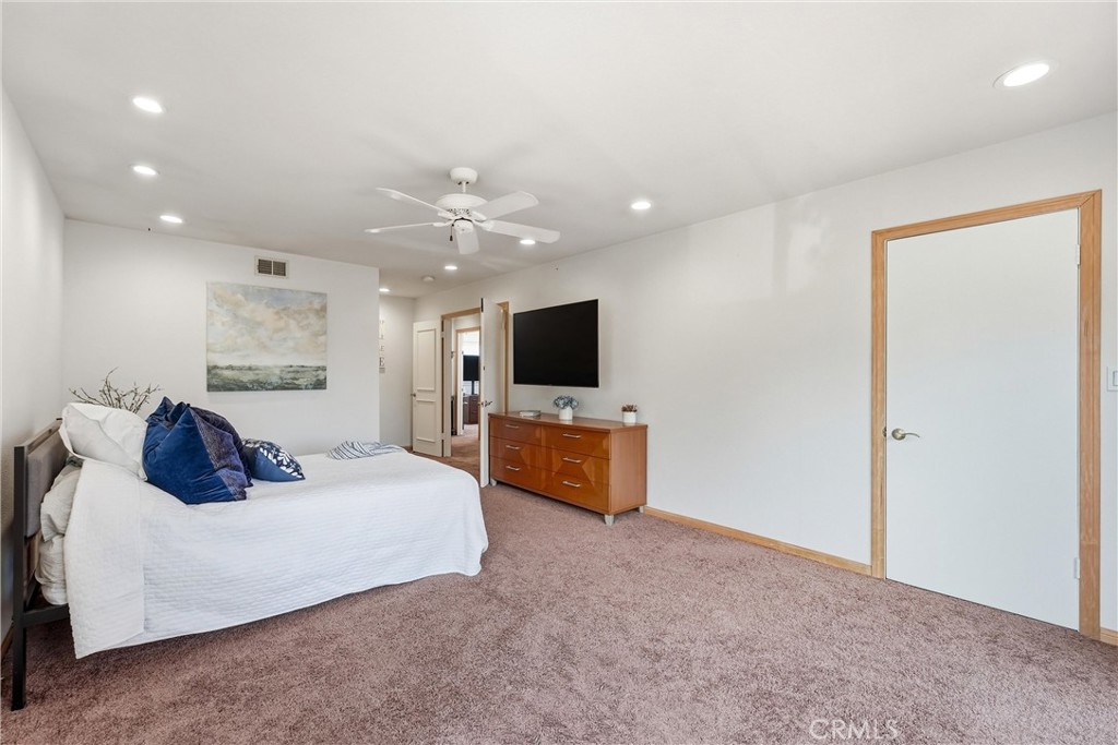 5872 Meadowbrook Drive Property Photo 40