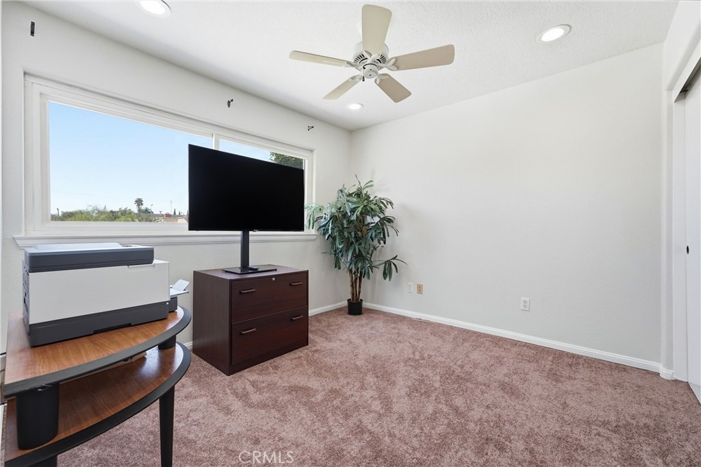 5872 Meadowbrook Drive Property Photo 52
