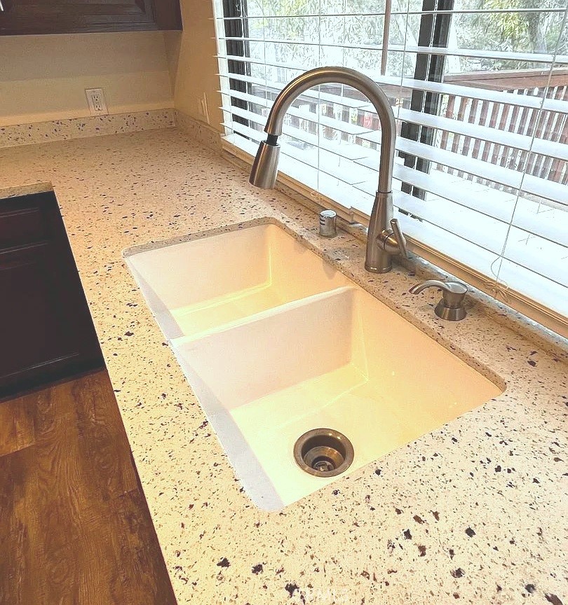 24851 Rollingwood Road Property Photo 7