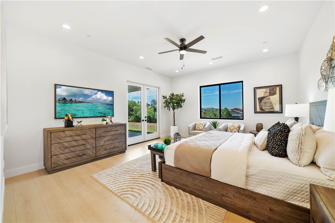 2027 Via Monserate Property Photo 10
