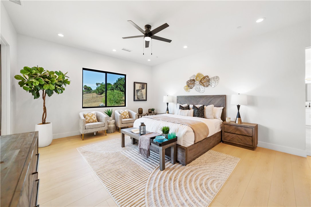 2027 Via Monserate Property Photo 11