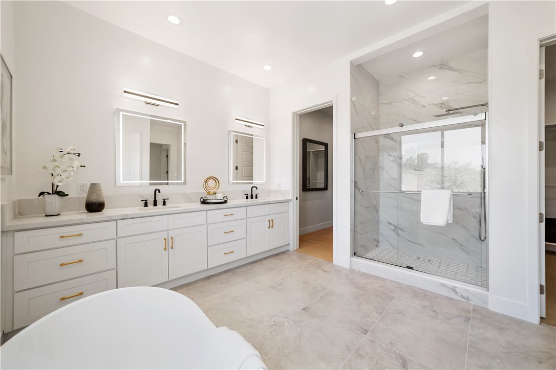 2027 Via Monserate Property Photo 15