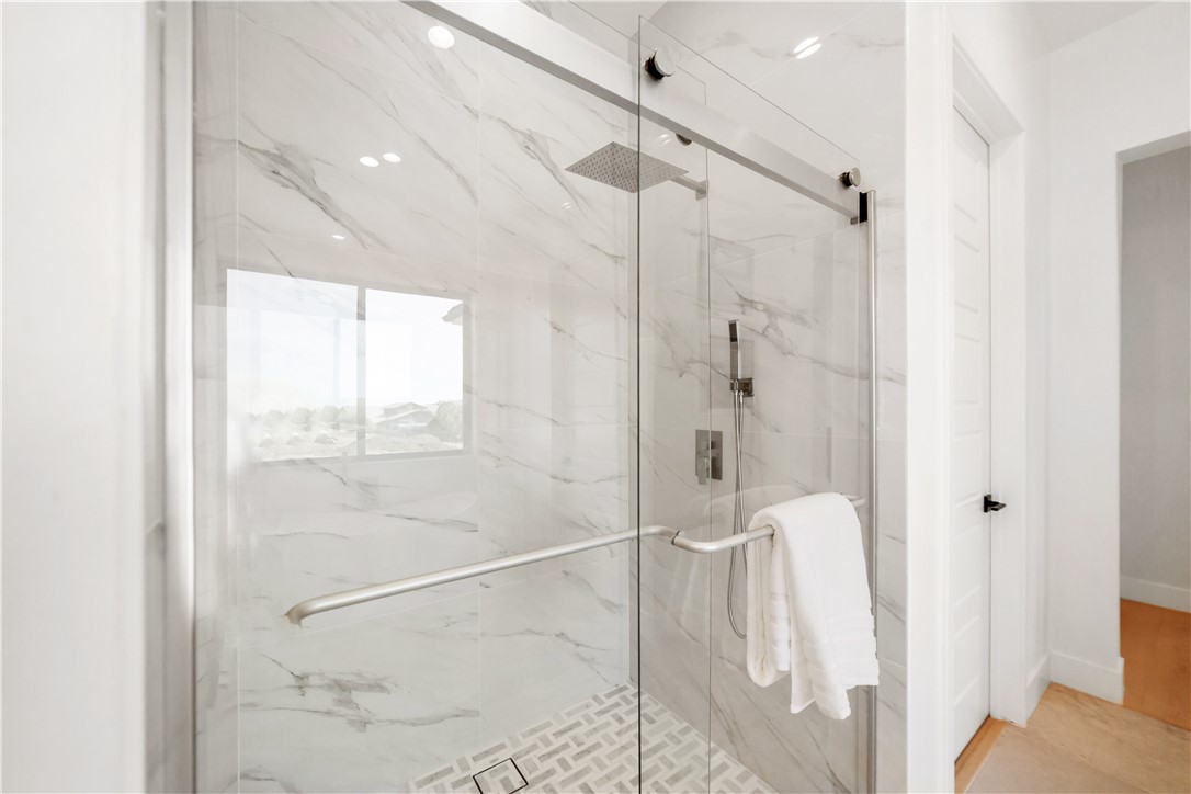 2027 Via Monserate Property Photo 18