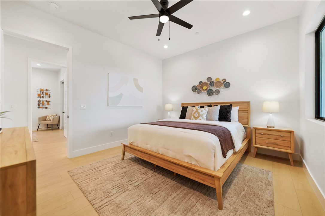 2027 Via Monserate Property Photo 28