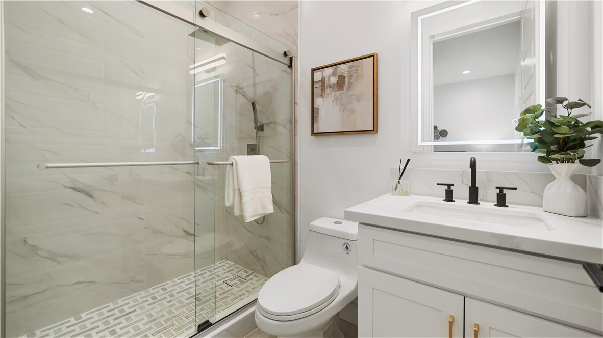 2027 Via Monserate Property Photo 30