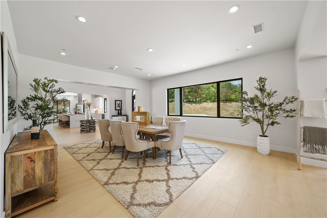 2027 Via Monserate Property Photo 36