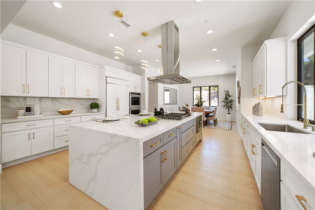 2027 Via Monserate Property Photo 44