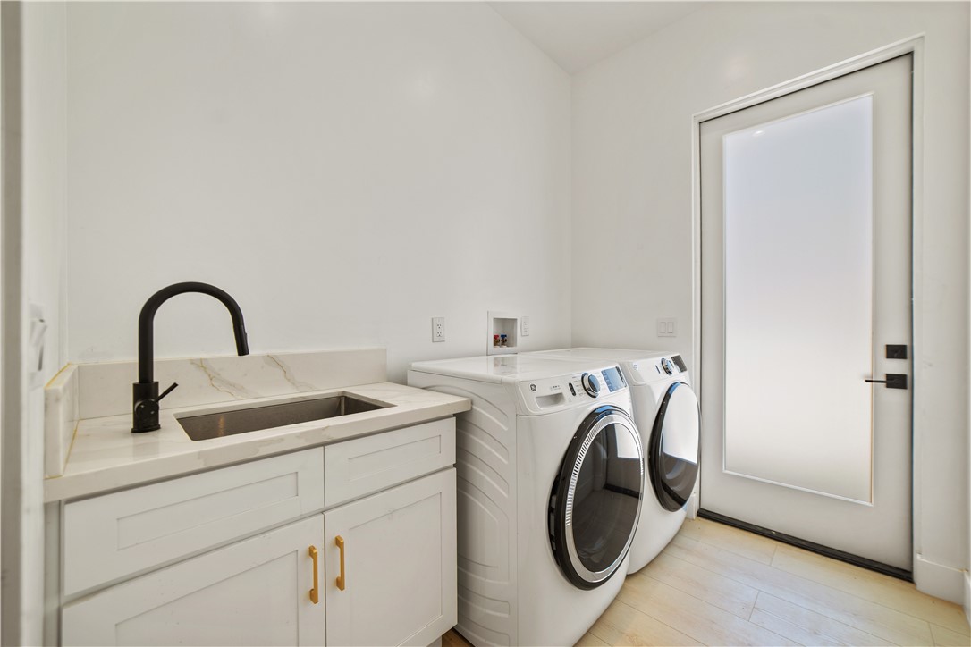 2027 Via Monserate Property Photo 50