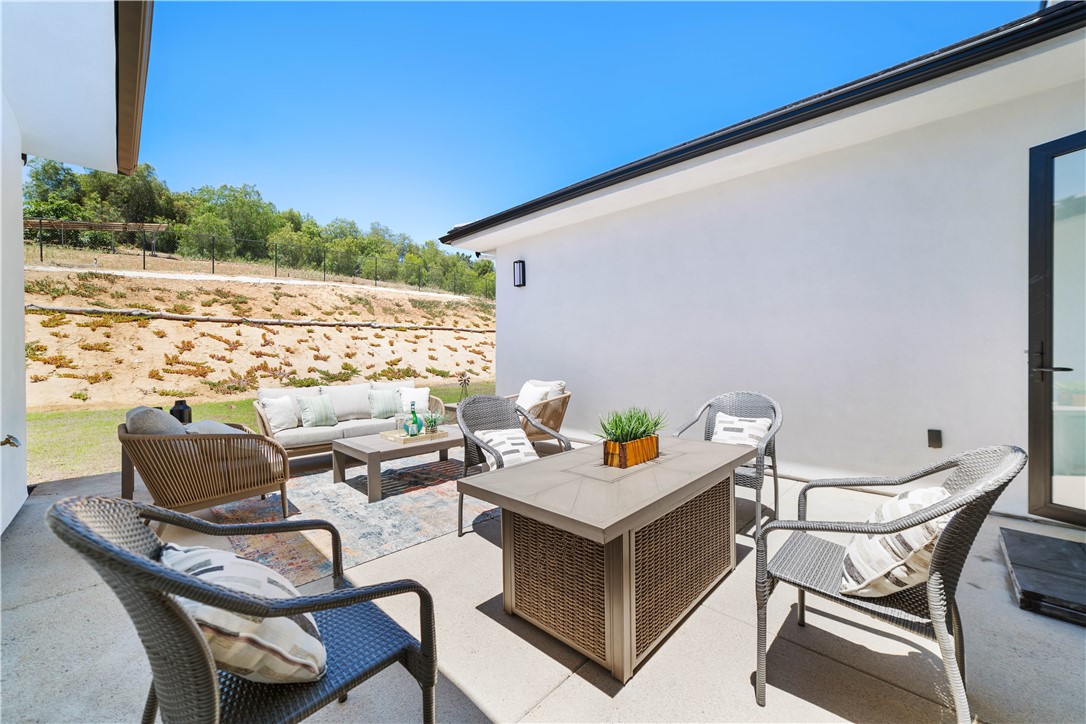 2027 Via Monserate Property Photo 51