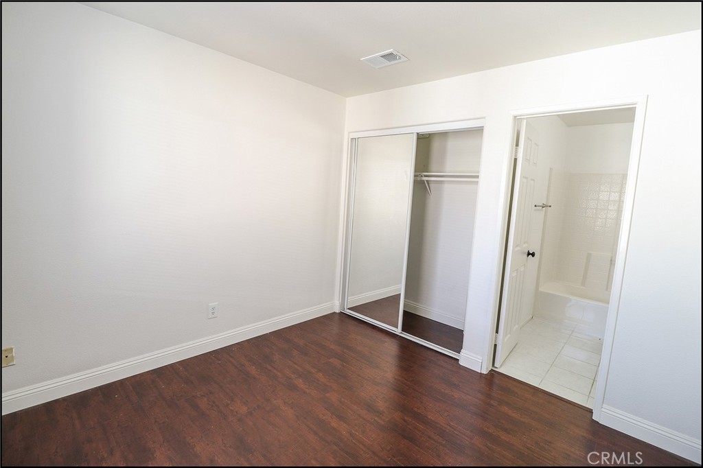 5 Chatham Ct Property Photo 23