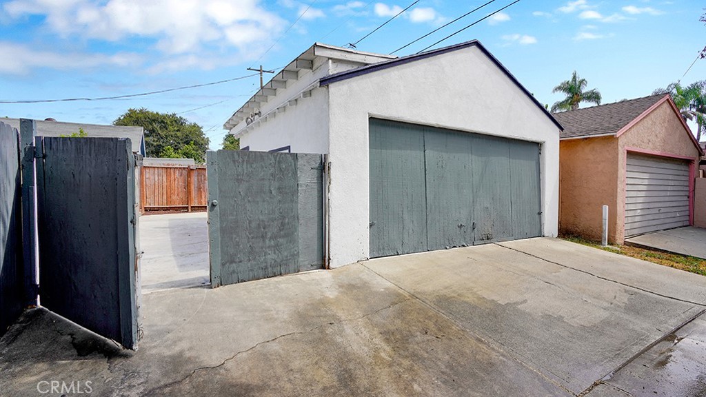 1249 S Garnsey Property Photo 28