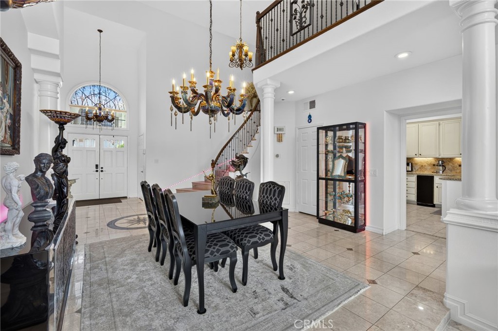26382 Modena Property Photo 5