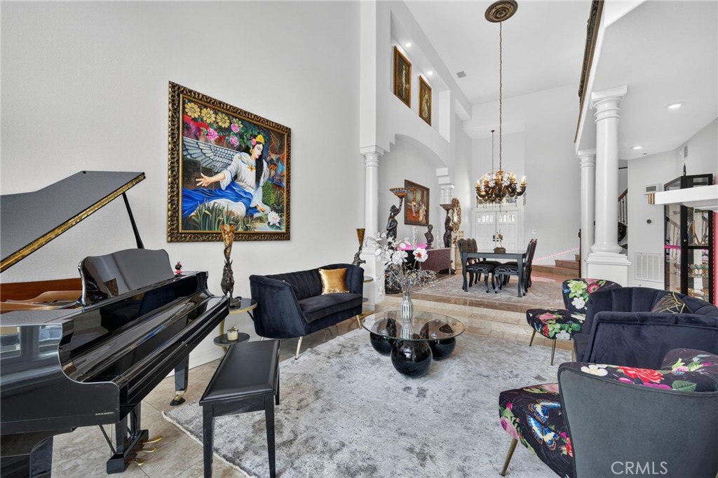 26382 Modena Property Photo 9