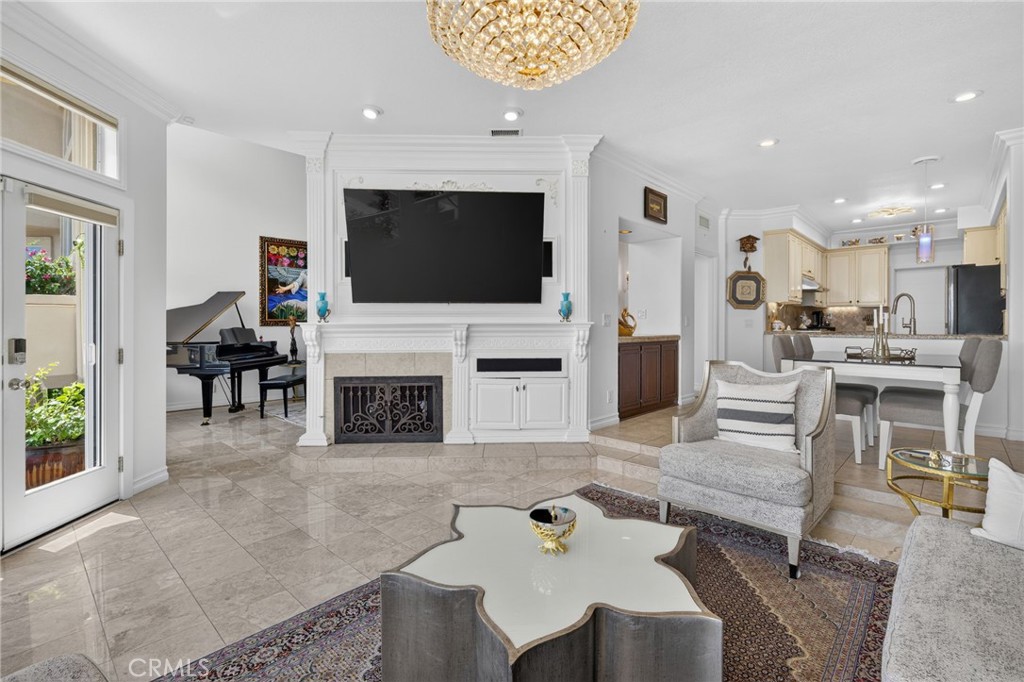 26382 Modena Property Photo 11