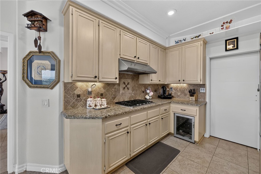 26382 Modena Property Photo 15