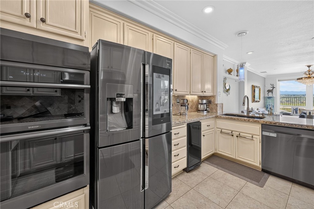 26382 Modena Property Photo 16