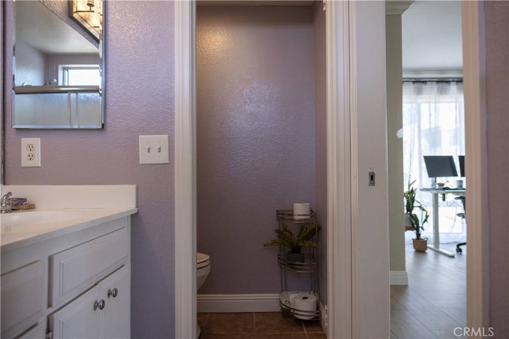1919 E Beverly Way 113 Property Photo 15