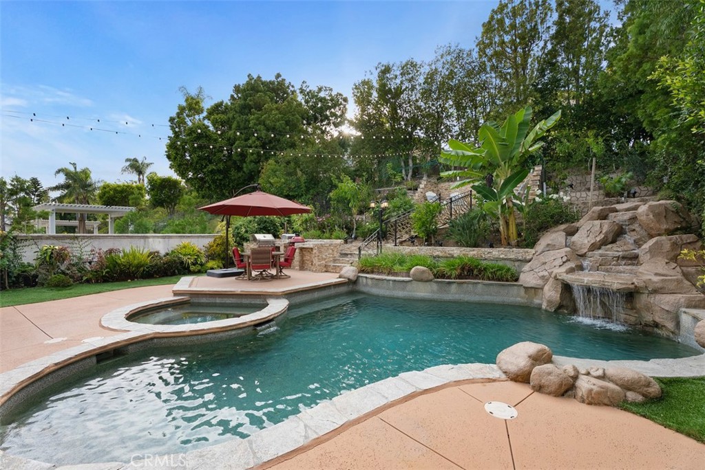 13 Somerset Property Photo 1