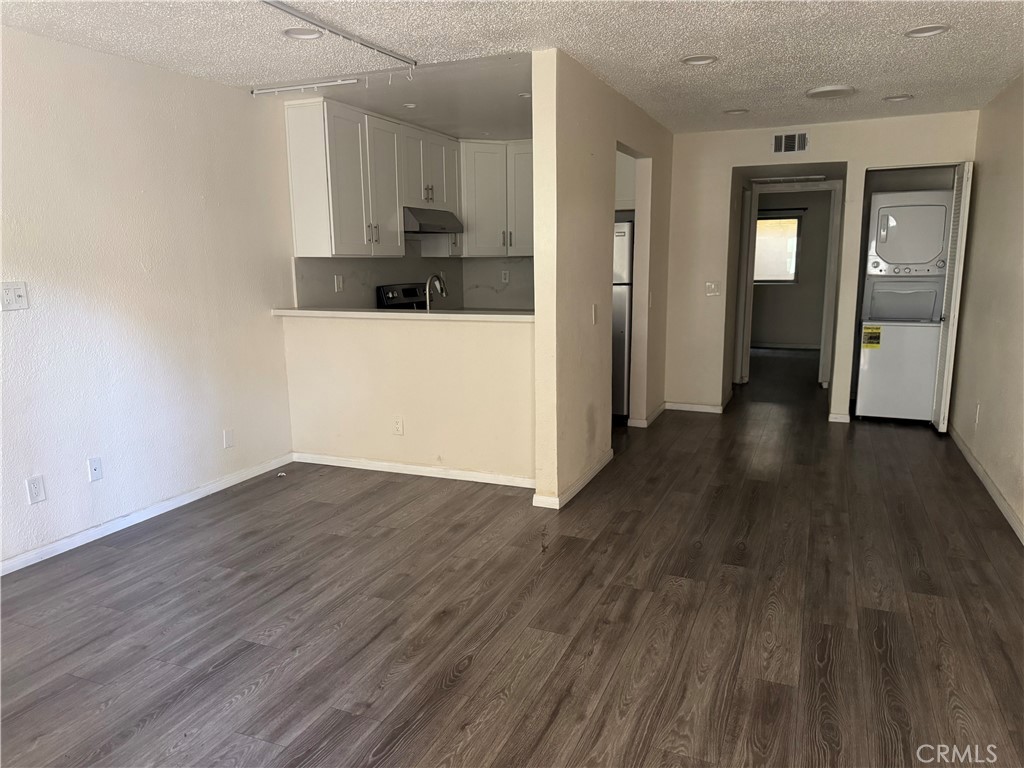 2728 B Street Property Photo 4