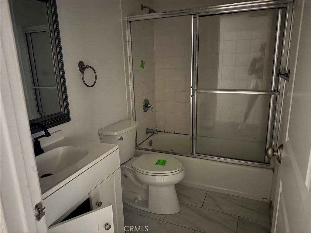 2728 B Street Property Photo 9