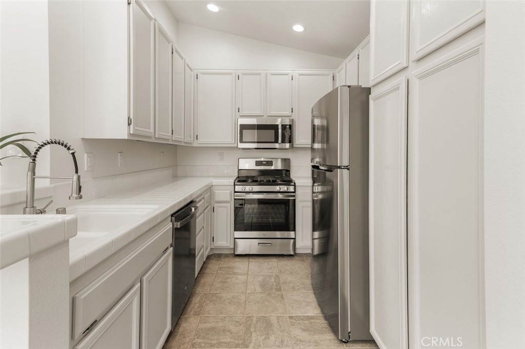 16 Chaumont Circle Property Photo 14