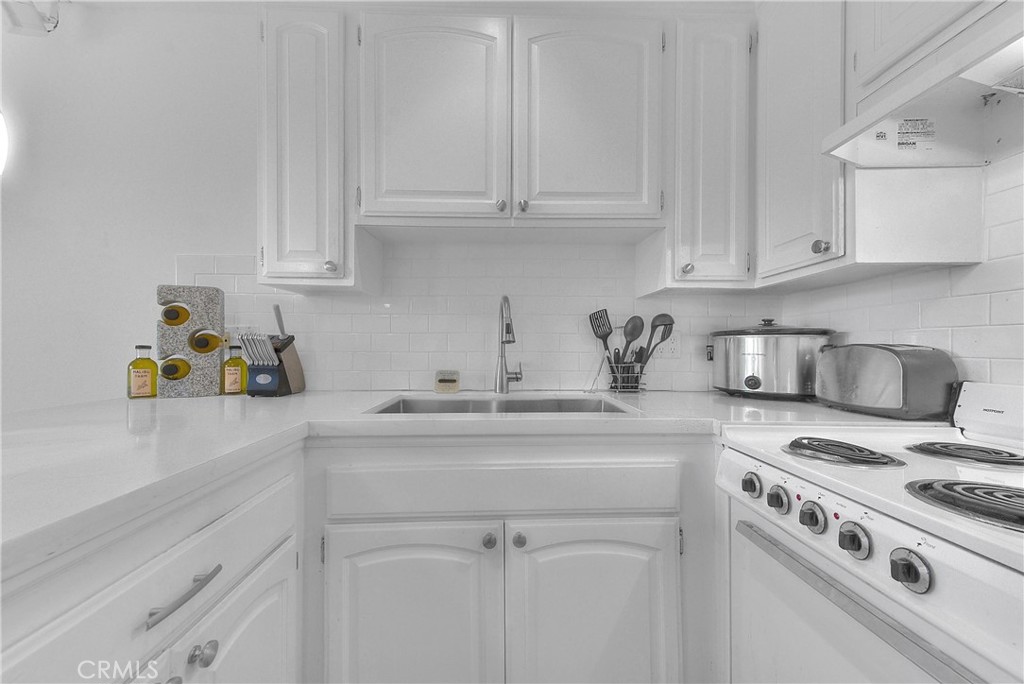 200 Mcneil Lane 211 Property Photo 13