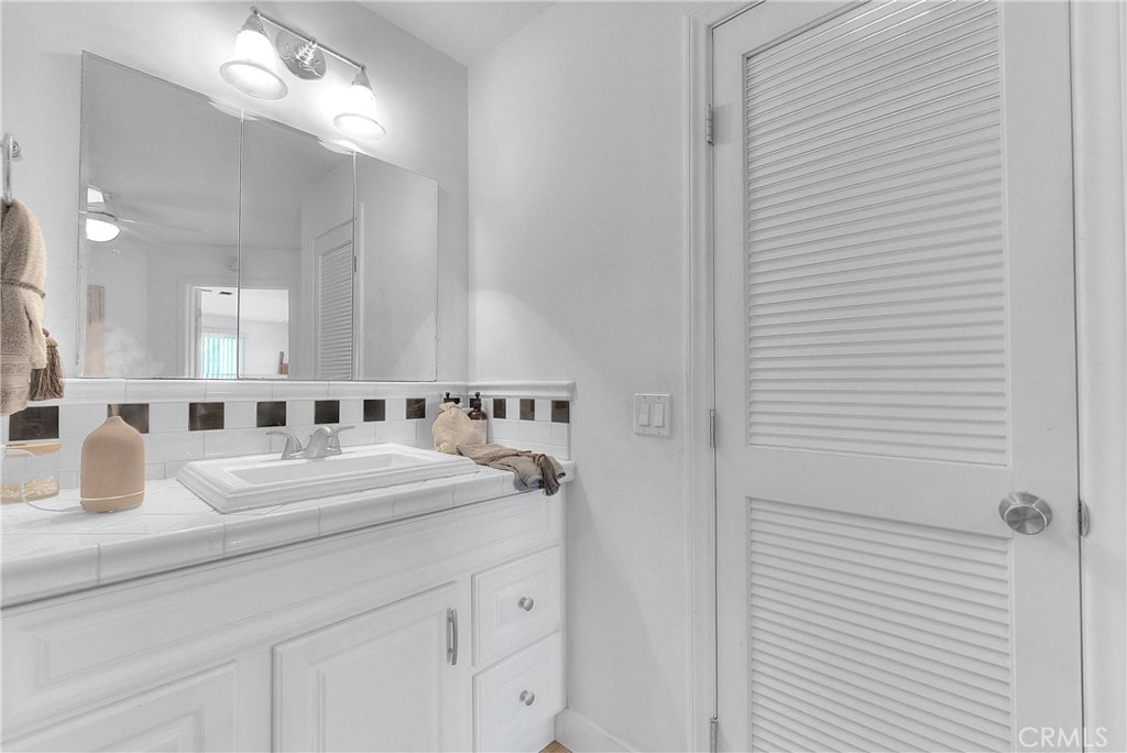 200 Mcneil Lane 211 Property Photo 23